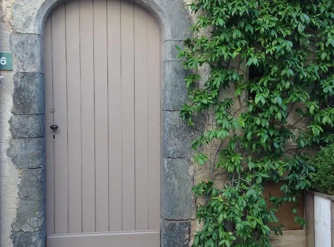 La De La Maison Du Village